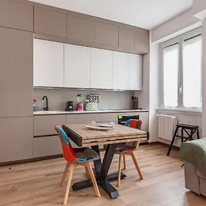 Appartamento Easylife - Incantevole Abitazione In, Milano