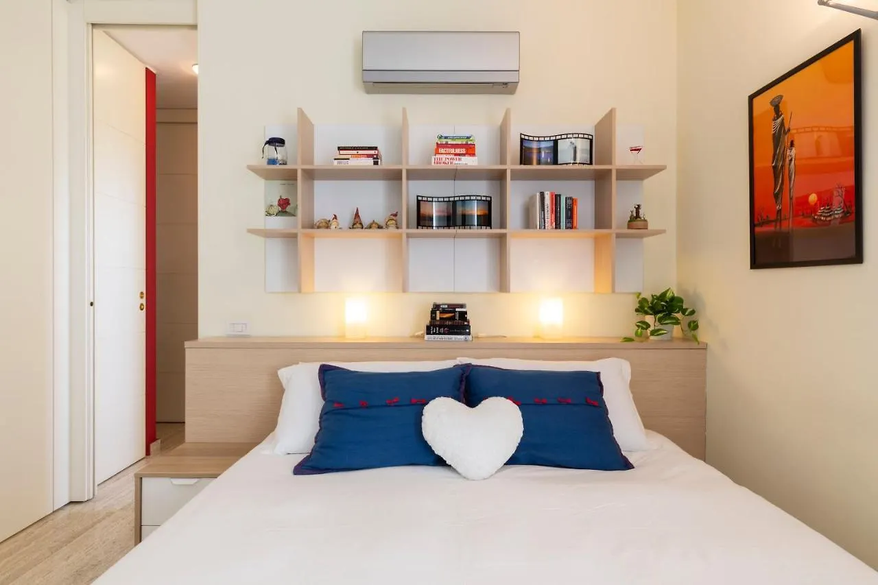Twins Apartment - Tolstoj District ミラノ