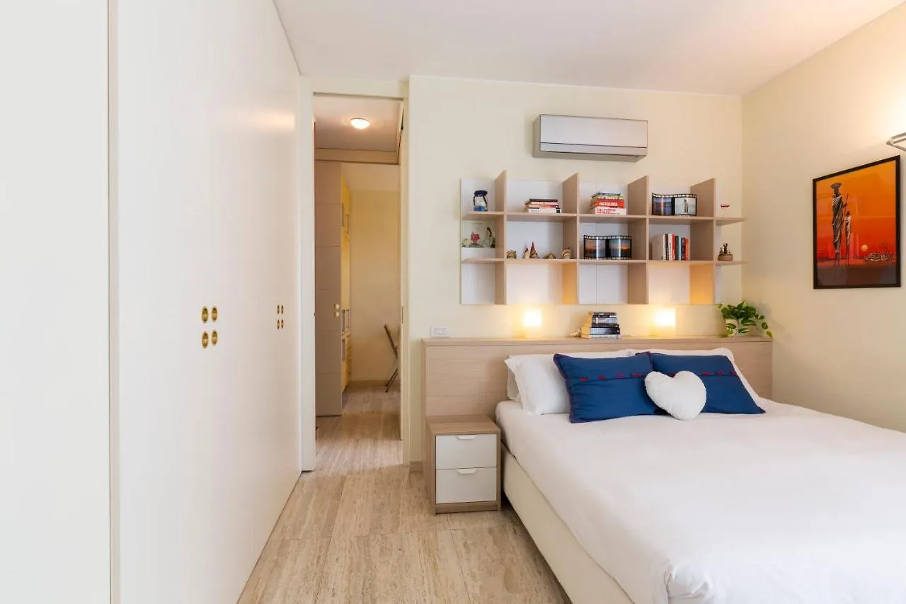 Twins Apartment - Tolstoj District ミラノ
