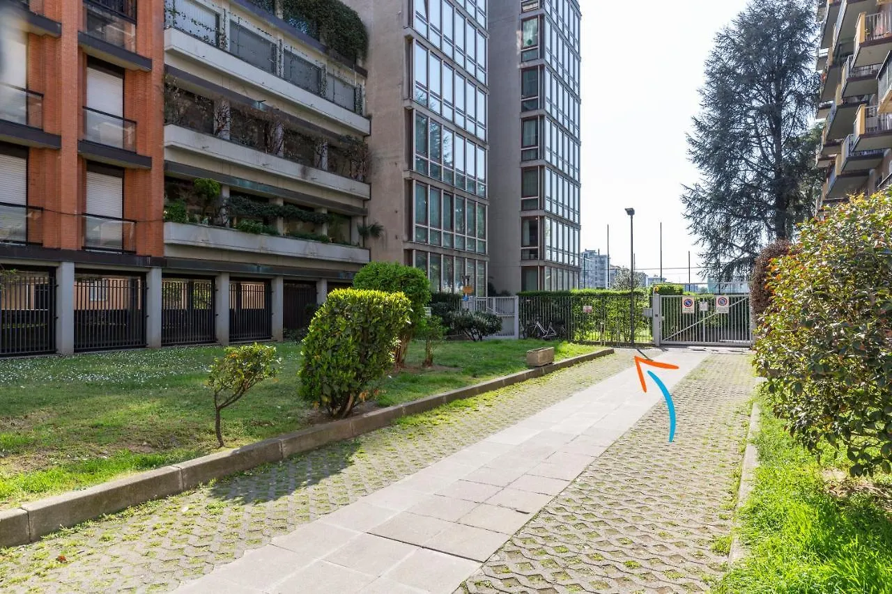 Twins Apartment - Tolstoj District ミラノ