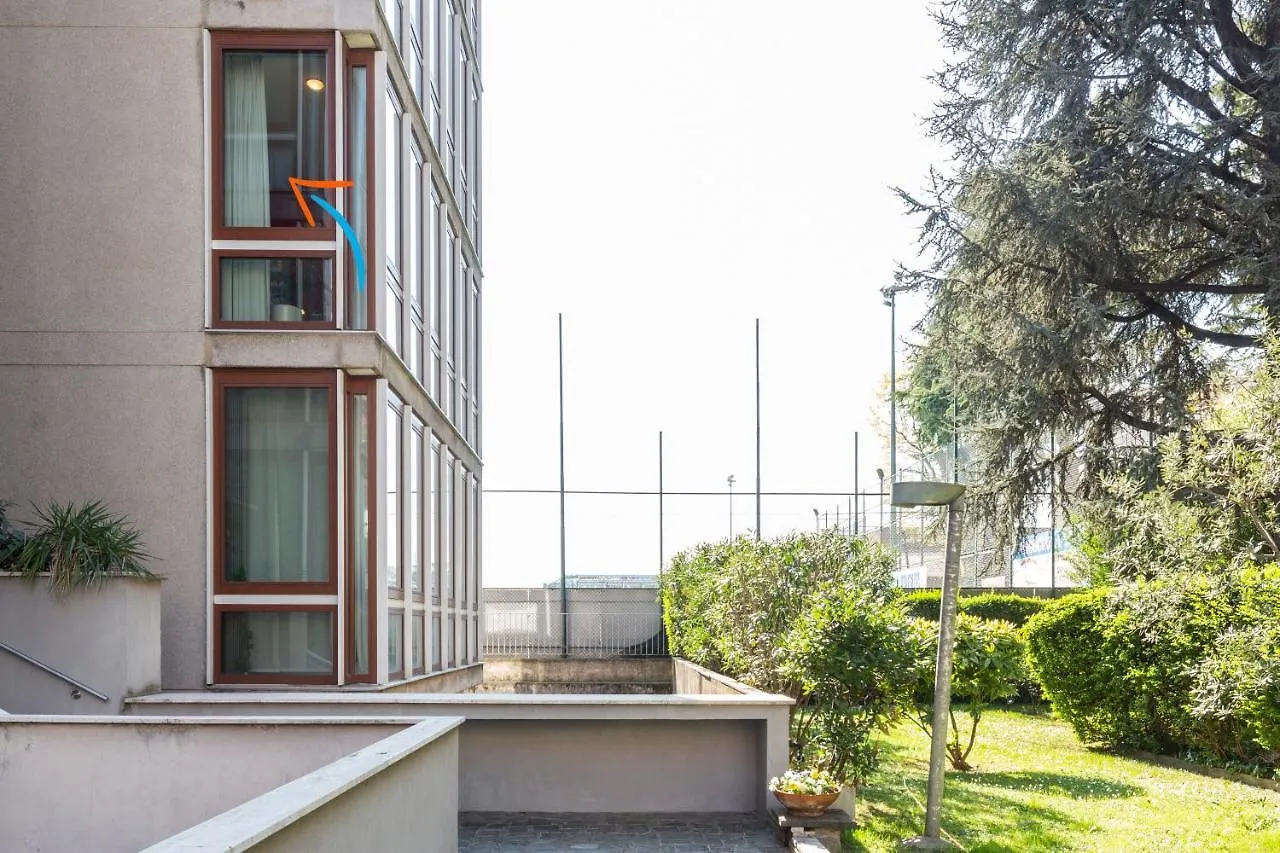 Twins Apartment - Tolstoj District ミラノ イタリア