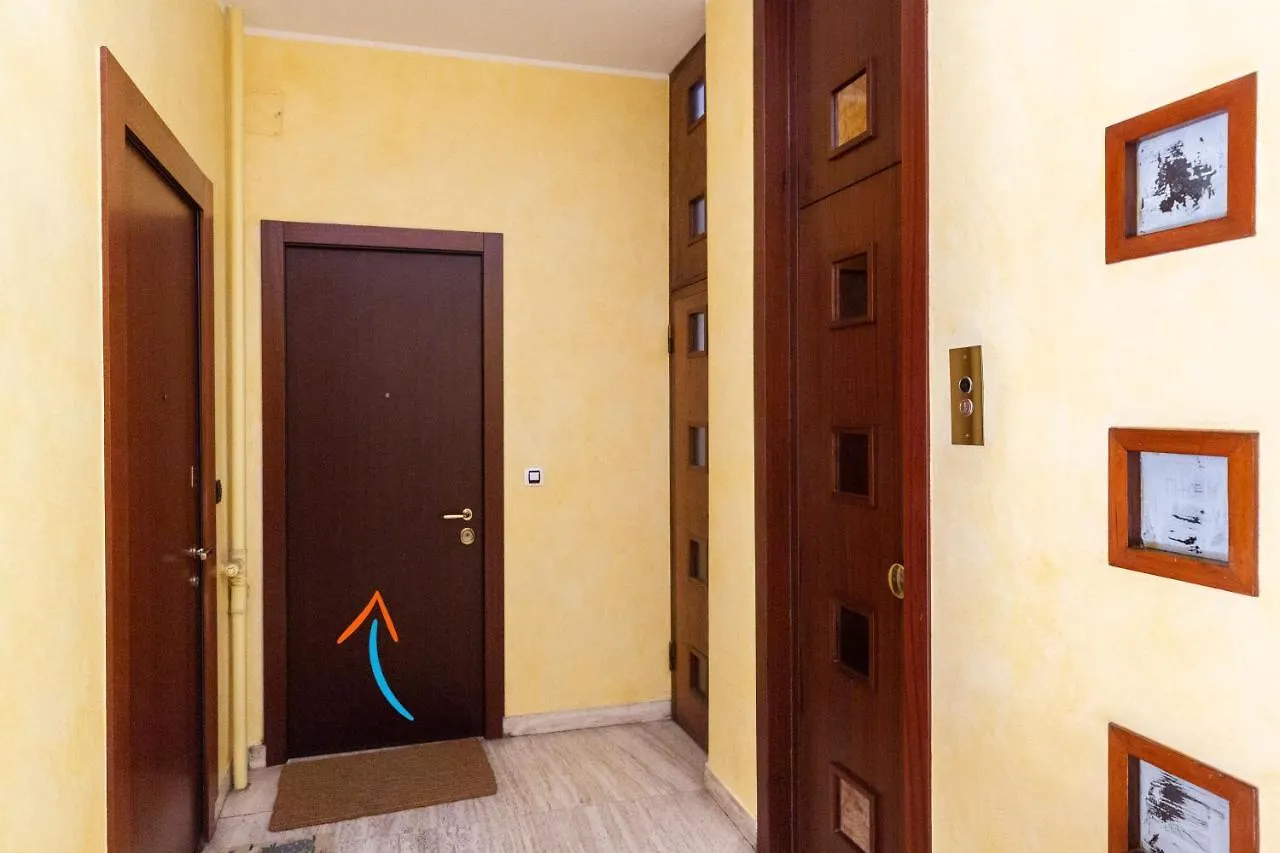 Twins Apartment - Tolstoj District ミラノ